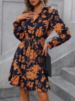 Rochie Scurta Janem Bleumarin Cu Model Floral Portocaliu Si Cordon - imagine 4