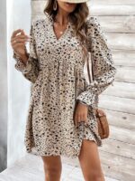 Rochie Scurta Moschi Bej Cu Model Floral Negru