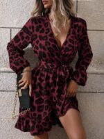 Rochie Scurta Regan Grena Cu Imprimeu Leopard Negru Si Cordon - imagine 3