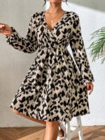 Rochie Scurta Maceio Gri Cu Imprimeu Negru - imagine 4