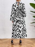 Rochie Midi Flair cu Imprimeu Alb Negru - imagine 2
