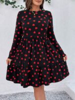 Rochie Scurta Varna Neagra Cu Inimioare Rosii - Marimi Mari - imagine 3