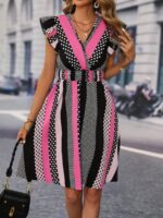 Rochie Scurta Saritha Neagra Cu Imprimeu Roz Si Buline - imagine 4