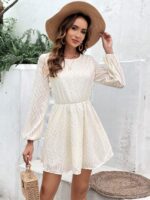 Rochie Scurta Riko Crem Deschis Cu Model In Relief