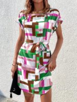 Rochie Scurta Miruna Alba Cu Imprimeu Geometric Multicolor
