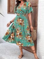 Rochie Midi Madona Verde Deschis Cu Model Floral