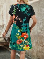 Rochie Scurta Scarlet Din 2 Culori : Negru Si Verde , Cu Model Floral Multicolor - imagine 2