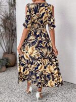 Rochie Lunga Glenda Albastru Inchis Cu Model Floral Crem - imagine 2