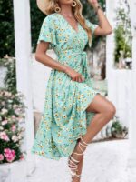 Rochie Midi Klarisa Verde Deschis Cu Model Floral Galben - imagine 5
