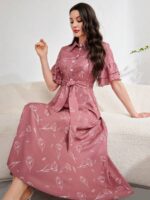 Rochie Lunga Armelle Roz Inchis Cu Model Floral Alb