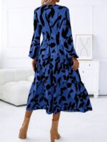 Rochie Lunga Dalmer Albastra Cu Model Cu Frunze Negre - imagine 2