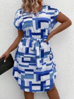 Rochie Scurta Arisha Alba Cu Imprimeu Geometric Albastru - Marimi Mari