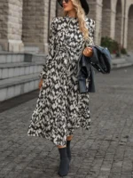 Rochie Lunga Prisca Neagra Cu Print Alb - imagine 4