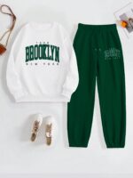 Trening Mitzel Format Din Pantalon Verde Si Bluza Alba Cu Scris - imagine 3