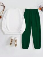 Trening Mitzel Format Din Pantalon Verde Si Bluza Alba Cu Scris - imagine 2