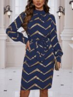 Rochie Midi Alycce Bleumarin cu Print Auriu