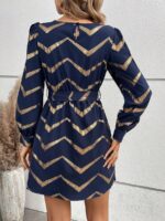Rochie Scurta Giulia Bleumarin Cu Print Geometric Auriu - imagine 2