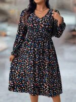 Rochie Midi Chloe Neagra cu Inimioare Multicolore - Marimi Mari