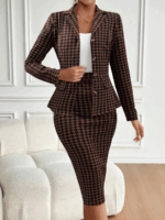 Compleu Raisa Maro cu Print Negru format din Fusta Midi si Sacou