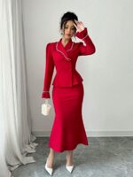 Compleu Laura Rosu format din Fusta Midi si Sacou