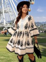 Rochie Scurta Betty Crem cu Print Negru - Marimi Mari