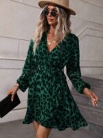 Rochie Scurta Sara Verde cu Print Leopard Negru