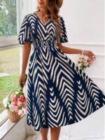 Rochie Scurta Drusilla Bleumarin cu Print Bej