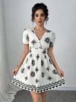 Rochie Scurta Laplaia Crem cu Print Negru