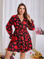 Rochie Scurta Miles Neagra cu Trandafiri Rosii - Marimi Mari