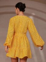 Rochie Scurta Serinesa Galbena cu Print Floral Alb - imagine 2