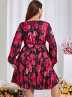 Rochie Scurta Hiba Neagra cu Trandafiri Rosii - Marimi Mari - imagine 2
