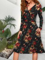 Rochie Scurta Beatriz Neagra cu Print Floral Rosu - imagine 4