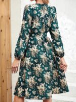 Rochie Scurta Zorra Verde cu Print Floral bej - imagine 2