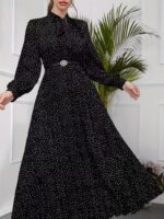 Rochie Lunga Ebke Neagra cu Buline Albe Plisata