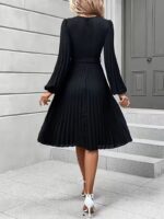 Rochie Scurta Ananda Neagra Plisata - Marimi Mari - imagine 3