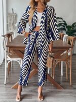 Compleu cu Pantalon Dorota Bleumarin cu Print Geometric Alb - imagine 3