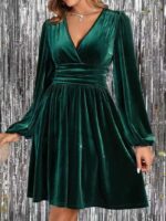 Rochie Scurta Diana Verde din Catifea - imagine 3
