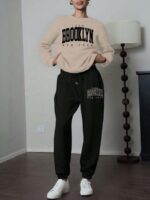 Trening Mara format din Pantalon Negru si Bluza Crem