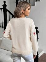 Pulover Tricotat Anda Crem cu Broderie Rosie - imagine 2
