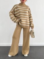 Compleu Tricotat cu Pantalon Iren Bej cu Dungi Albe