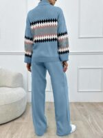 Compleu Tricotat cu Pantalon Cosima Bleu cu Print Geometric - imagine 3