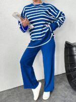 Compleu Tricotat cu Pantalon Nancy Albastru cu Dungi Albe - imagine 3