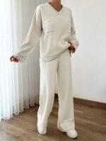 Compleu Tricotat cu Pantalon Matia Alb - imagine 3