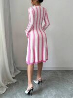 Rochie Scurta Tricotata Emily Alba cu Dungi Roz - imagine 2