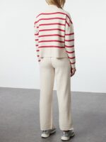 Compleu Tricotat cu Pantalon Calypso Bej cu Dungi Roz - imagine 2