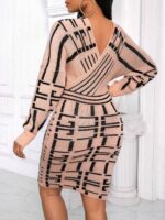 Rochie Scurta Tricotata Natasha Bej cu Print Geometric Negru - imagine 2