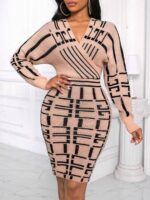 Rochie Scurta Tricotata Natasha Bej cu Print Geometric Negru