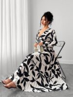 Rochie Lunga Catinca Alba cu Print Negru Plisata - Marimi Mari - imagine 3