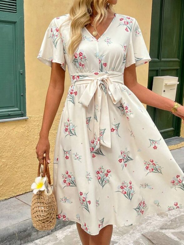 Rochie Scurta Milena Alba cu Print Floral Rosu