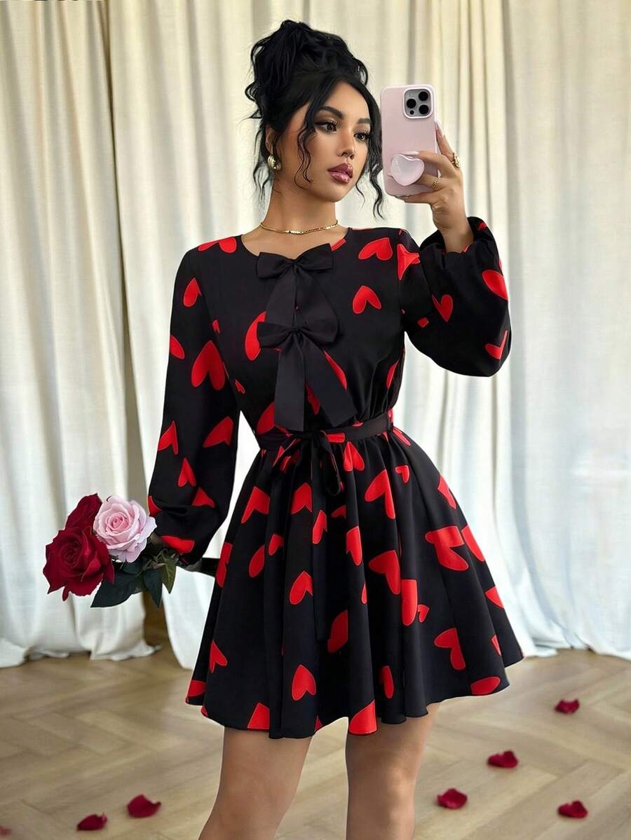 4 Rochie Scurta Aliss Neagra cu Inimi Rosii - imagine 1